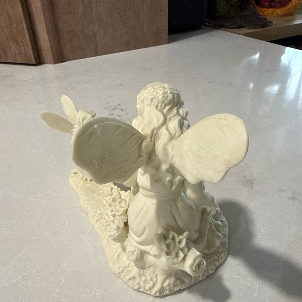 PartyLite Ariana Ivory Fairy Candle Holder - Picture 4 of 8